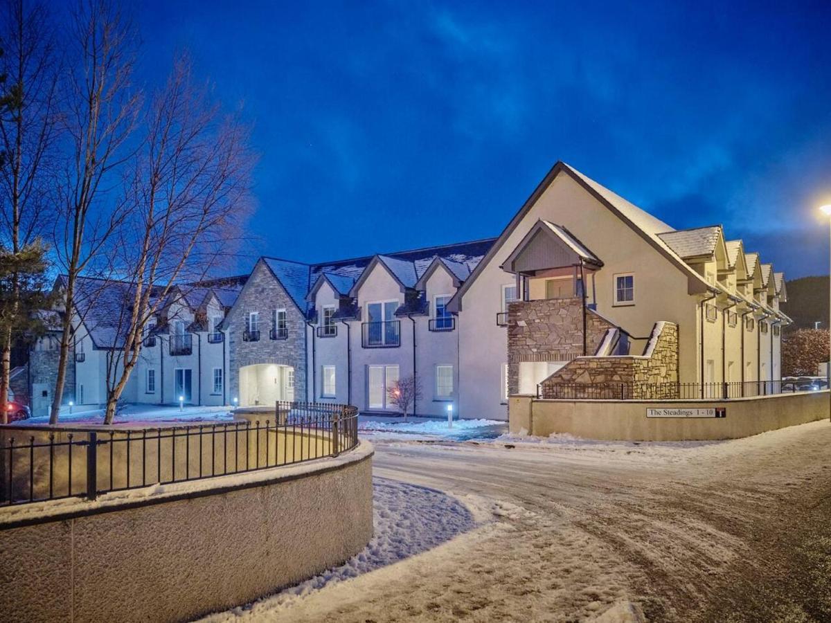The Steadings, Aviemore Luxury 5 Star Rated 3 Bed With Home Cinema Garden And Parking Экстерьер фото