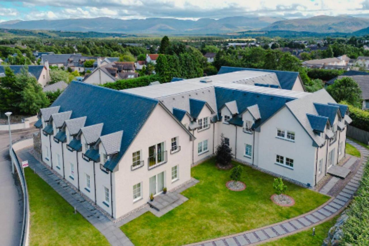The Steadings, Aviemore Luxury 5 Star Rated 3 Bed With Home Cinema Garden And Parking Экстерьер фото